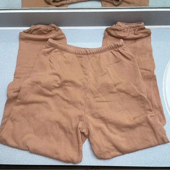 Joah Brown Oversized Joggers - Picture 8 of 15